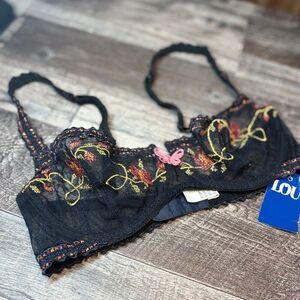 Sheer Embroidered Floral Bra – Size 32D – Elegant Mesh Lace